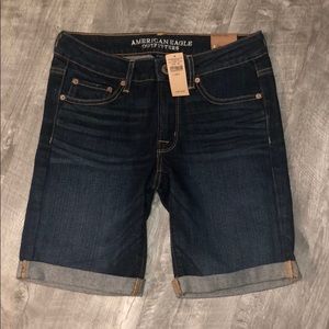 AE Bermuda shorts